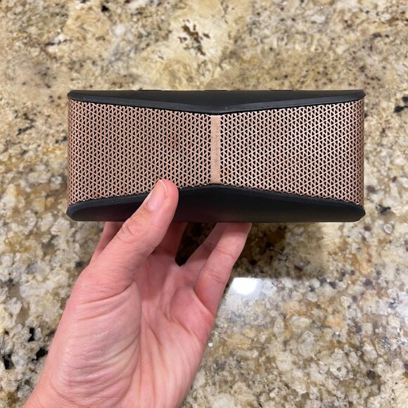 Logitech X300 Mobile Wireless Stereo Speaker in Copper and Black - Picture 10 of 13
